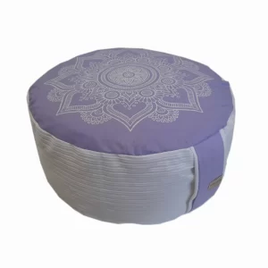 fehér-lila mandalás meditációs párna